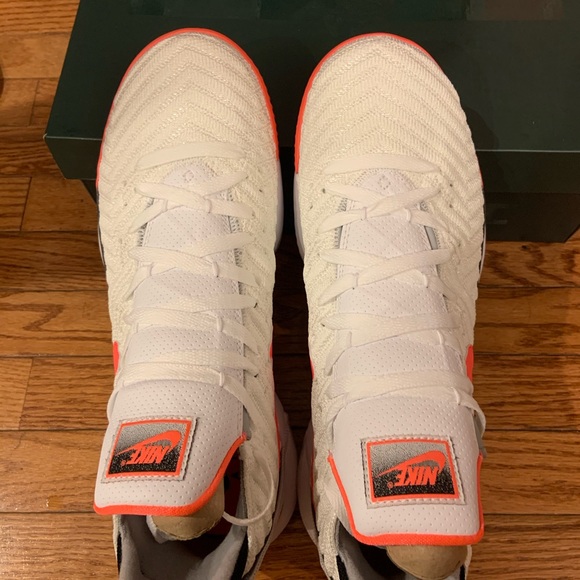 Brand new nike Lebron 16 air tech hot lava - Picture 5 of 7